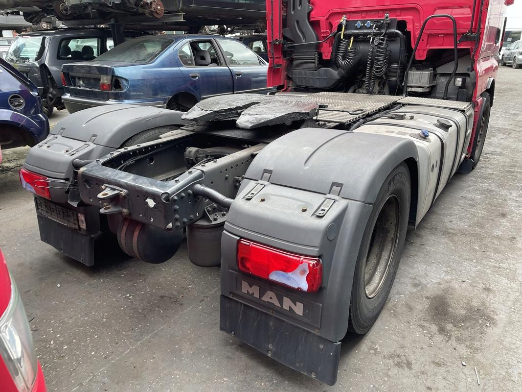 SIODŁO JOST MAN TGX TGS TGS 185 MM ZACZEP HAK - Bashkues i rrotës së pestë për Kamioni: foto 2 SIODŁO JOST MAN TGX TGS TGS 185 MM ZACZEP HAK - Bashkues i rrotës së pestë për Kamioni: foto 2