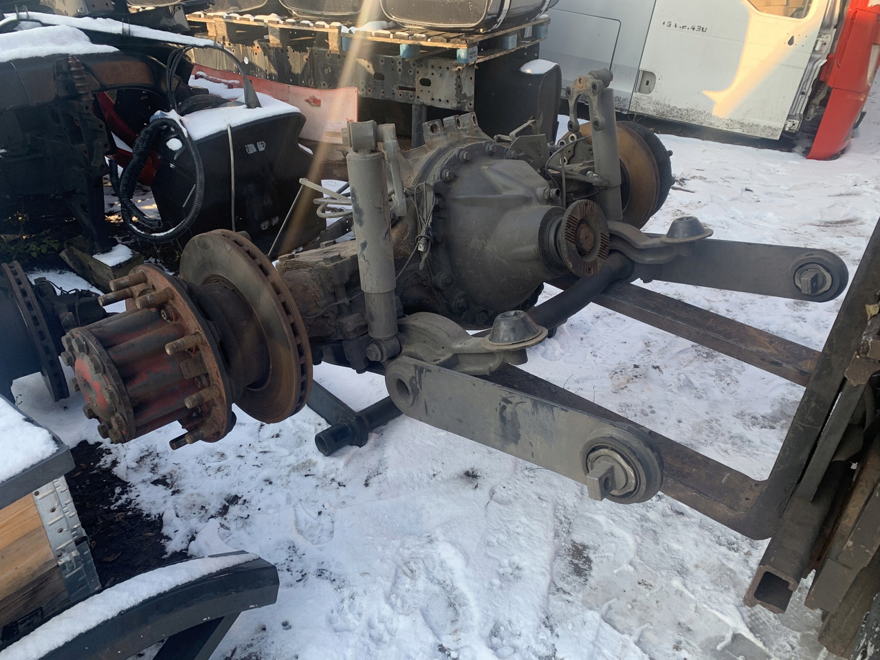 TYLNI MOST DYFER MERCEDES ACTROS MP4 R440 2,227 - Aksi i përparmë për Kamioni: foto 4 TYLNI MOST DYFER MERCEDES ACTROS MP4 R440 2,227 - Aksi i përparmë për Kamioni: foto 4