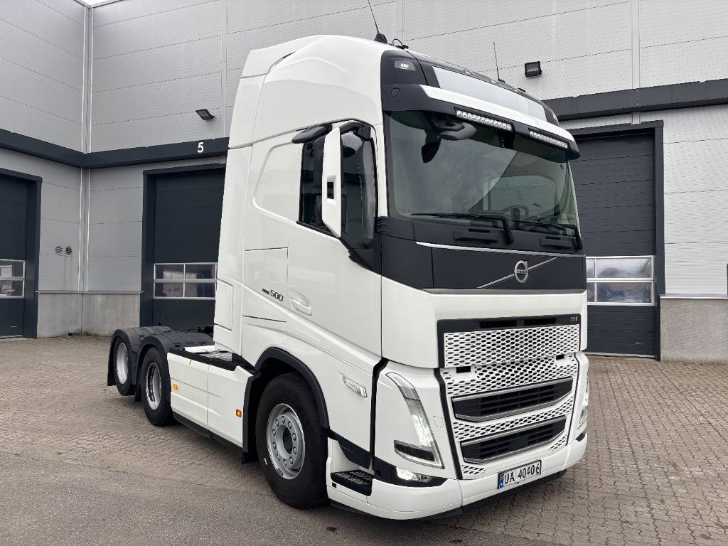 Volvo FH 500 - Gjysmë-kamion: foto 1 Volvo FH 500 - Gjysmë-kamion: foto 1