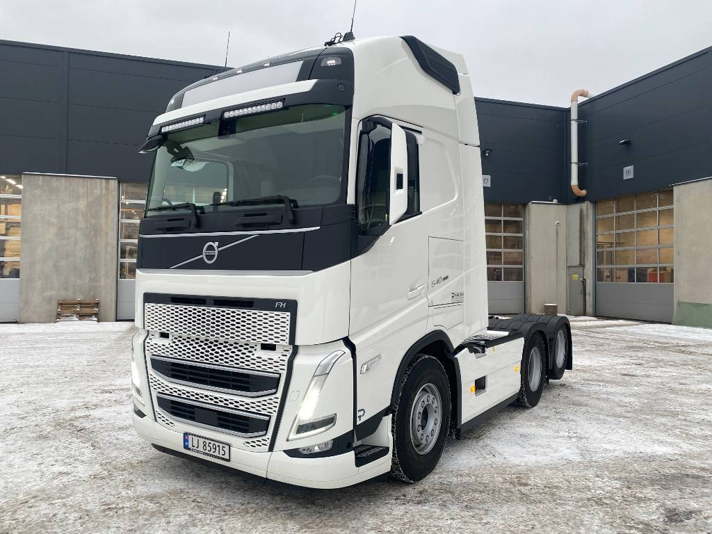 Volvo FH 540 - Gjysmë-kamion: foto 1 Volvo FH 540 - Gjysmë-kamion: foto 1