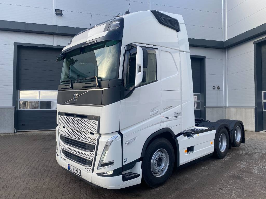 Volvo FH 540 - Gjysmë-kamion: foto 1 Volvo FH 540 - Gjysmë-kamion: foto 1