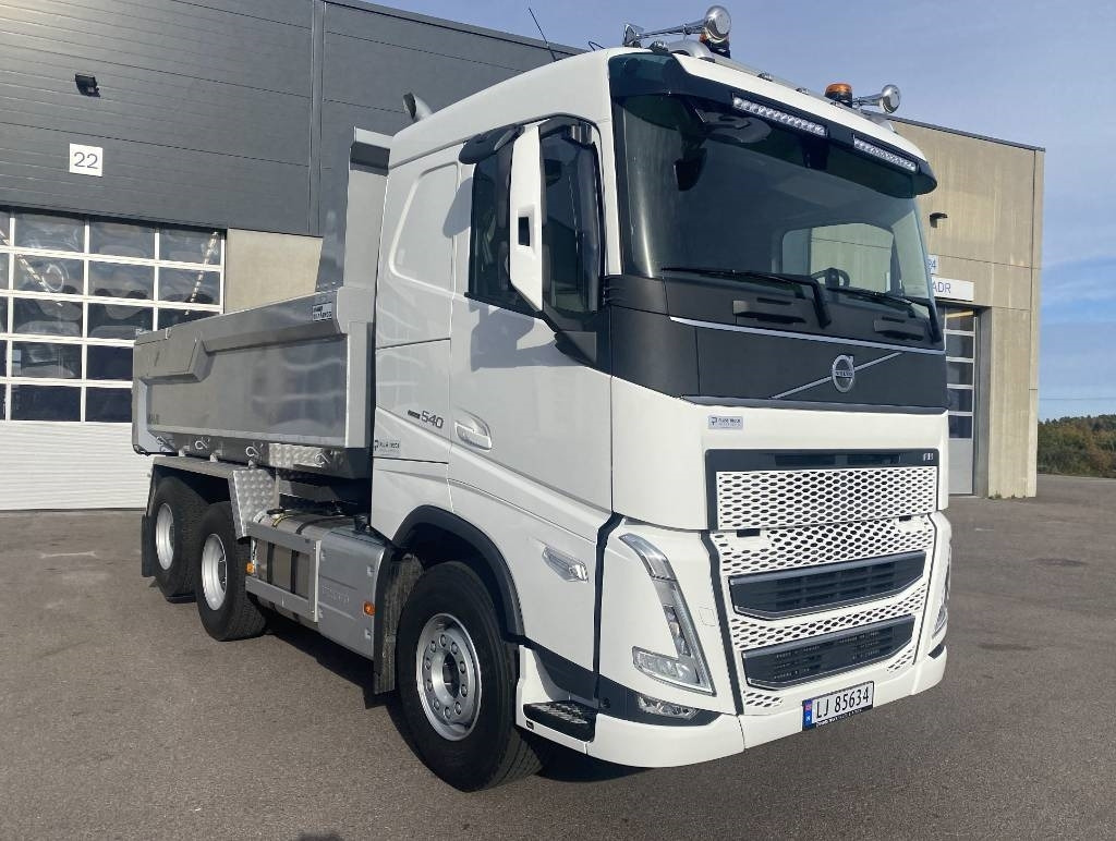 Volvo FH540 6x4  - Kamion vetëshkarkues: foto 2 Volvo FH540 6x4  - Kamion vetëshkarkues: foto 2