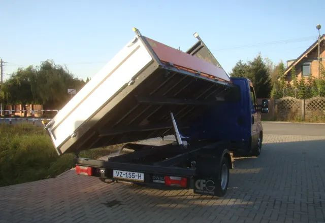 Iveco DAILY 100%PRZEBIEG-POTWIERDZONY - Kamioncine vetëshkarkuese: foto 4 Iveco DAILY 100%PRZEBIEG-POTWIERDZONY - Kamioncine vetëshkarkuese: foto 4