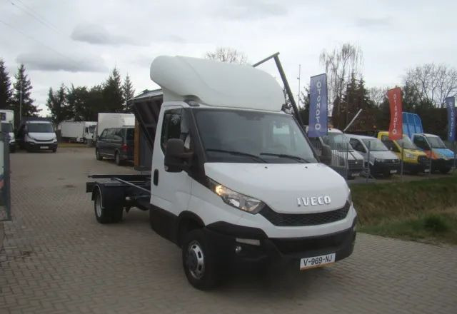 Iveco DAILY 50 C 17 3.0TDI 3-STONNA WYWROYKA - Kamioncine vetëshkarkuese: foto 3 Iveco DAILY 50 C 17 3.0TDI 3-STONNA WYWROYKA - Kamioncine vetëshkarkuese: foto 3