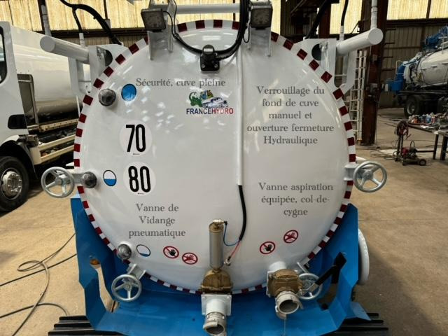 BERCE HYDROCUREUSE FRANCEHYDRO - Kamion me vakuum: foto 4 BERCE HYDROCUREUSE FRANCEHYDRO - Kamion me vakuum: foto 4