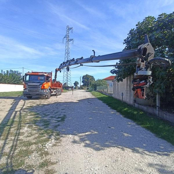 Scania P 410 - Kamion me karroceri të hapur, Kamion me vinç: foto 2 Scania P 410 - Kamion me karroceri të hapur, Kamion me vinç: foto 2