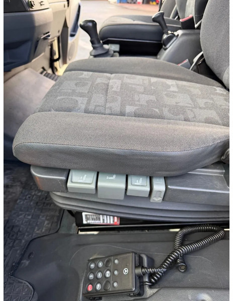 Mercedes-Benz Atego 816 - Kamion me karroceri të hapur: foto 5 Mercedes-Benz Atego 816 - Kamion me karroceri të hapur: foto 5