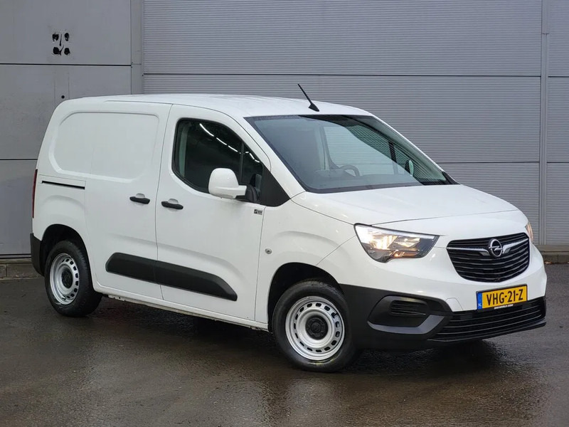 Opel Combo L1H1 - Furgon i vogël: foto 4 Opel Combo L1H1 - Furgon i vogël: foto 4