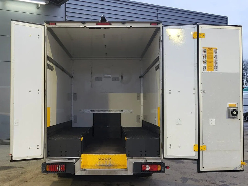 Renault Master - Furgon: foto 3 Renault Master - Furgon: foto 3