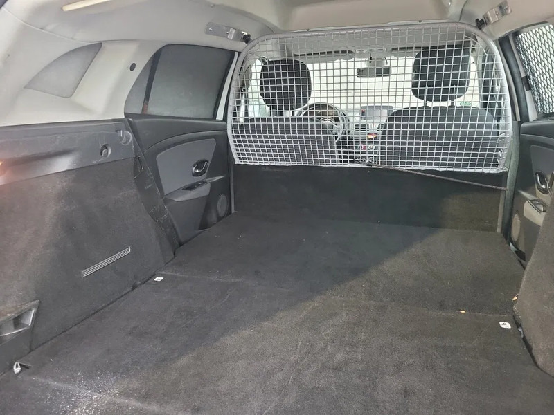 Renault Mégane 1.5 DCI - Furgon i vogël: foto 4 Renault Mégane 1.5 DCI - Furgon i vogël: foto 4