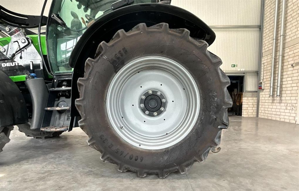 Deutz-Fahr 6130 TTV - Traktor: foto 4 Deutz-Fahr 6130 TTV - Traktor: foto 4