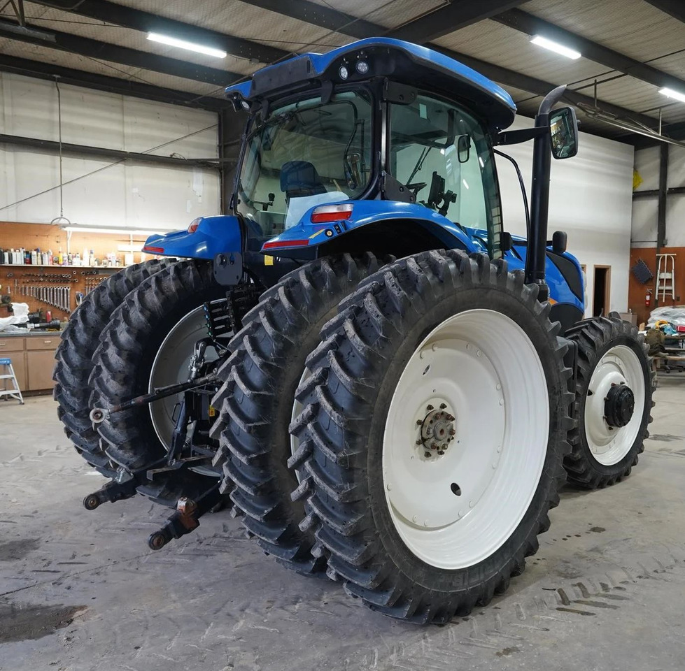 NEW HOLLAND T7.210 - Traktor: foto 4 NEW HOLLAND T7.210 - Traktor: foto 4