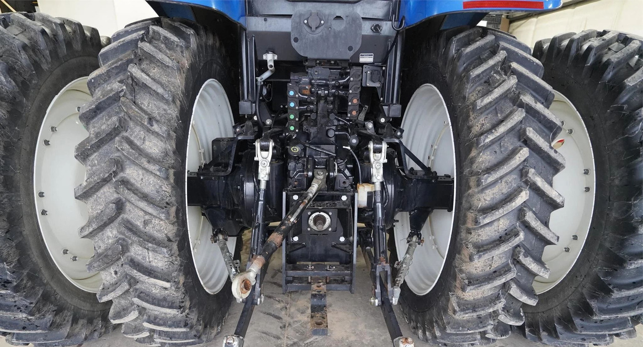 NEW HOLLAND T7.210 - Traktor: foto 5 NEW HOLLAND T7.210 - Traktor: foto 5