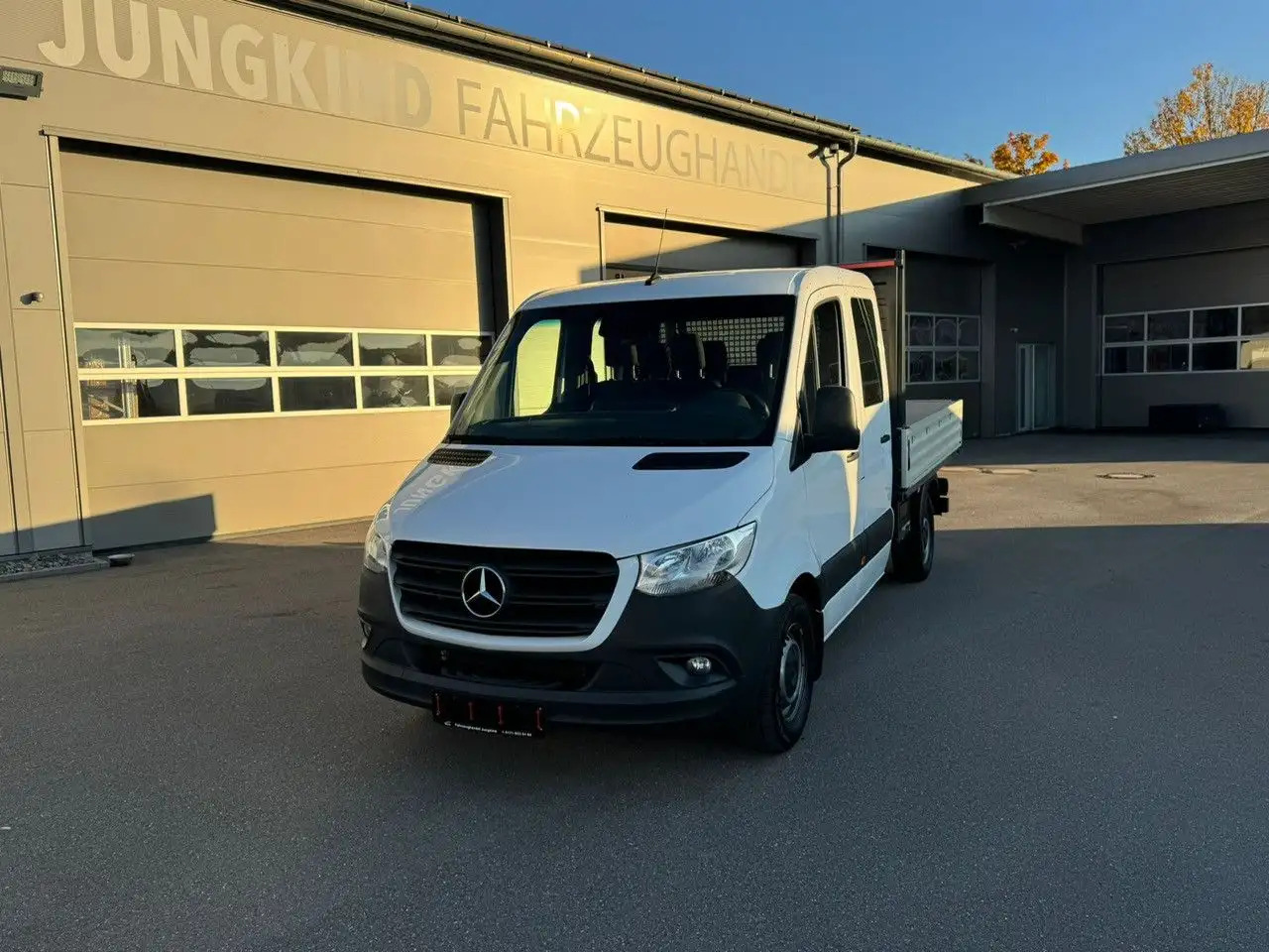 Mercedes-Benz Sprinter 317 CDI Lang DoKa Pritsche AHK 3,5t - Kamioncine me karroceri, Kamioncine dopio kabinë: foto 2 Mercedes-Benz Sprinter 317 CDI Lang DoKa Pritsche AHK 3,5t - Kamioncine me karroceri, Kamioncine dopio kabinë: foto 2