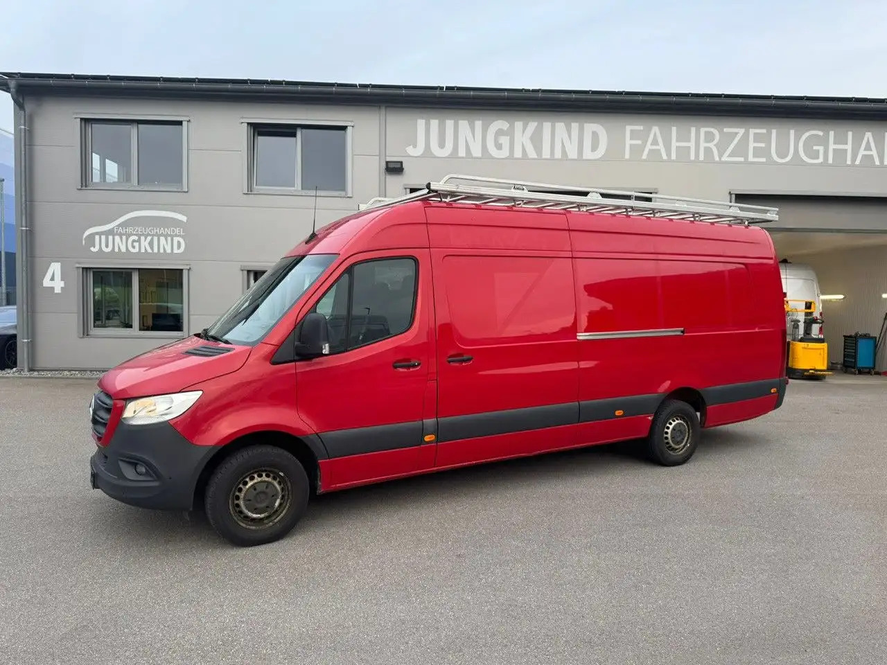 Mercedes-Benz Sprinter 317 CDI Maxi Lang XXL Extralang MBUX - Furgon: foto 1 Mercedes-Benz Sprinter 317 CDI Maxi Lang XXL Extralang MBUX - Furgon: foto 1