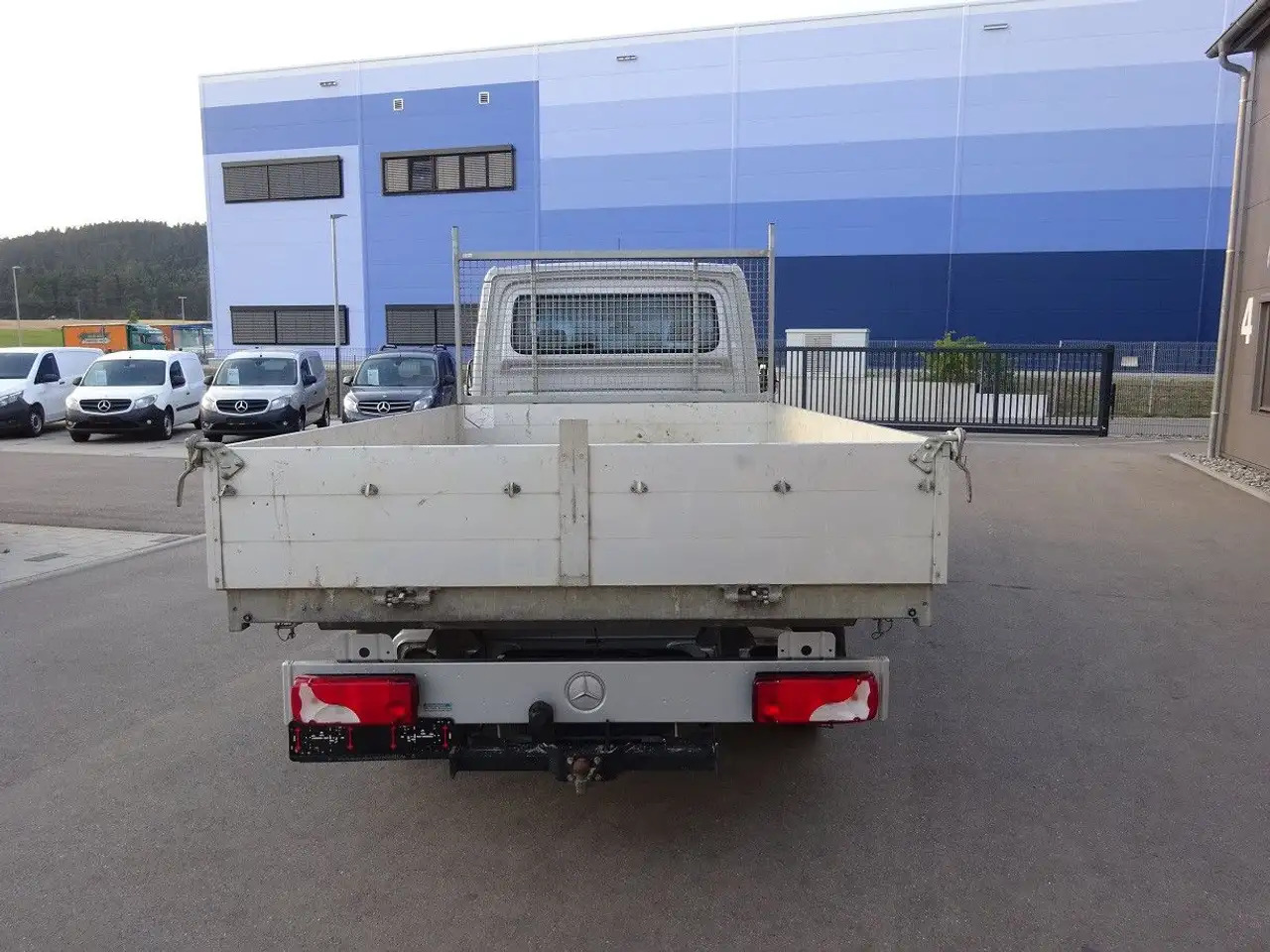 Mercedes-Benz Sprinter 319 CDI DoKa Maxi Kipper AHK 2,8t - Kamioncine vetëshkarkuese, Kamioncine dopio kabinë: foto 4 Mercedes-Benz Sprinter 319 CDI DoKa Maxi Kipper AHK 2,8t - Kamioncine vetëshkarkuese, Kamioncine dopio kabinë: foto 4