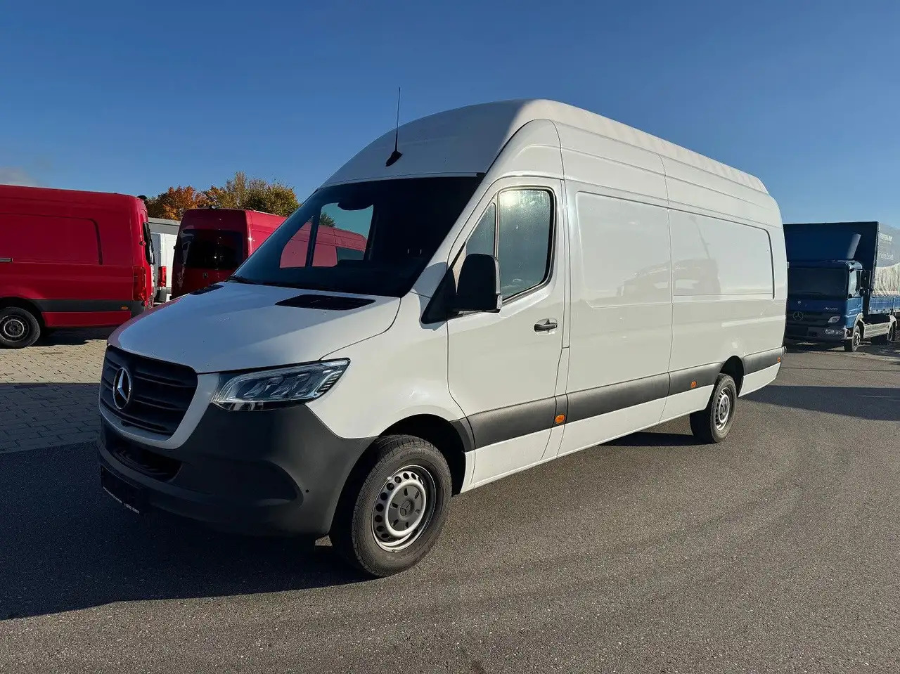 Mercedes-Benz Sprinter 319 CDI Maxi Lang Extralang XXL LED - Furgon: foto 1 Mercedes-Benz Sprinter 319 CDI Maxi Lang Extralang XXL LED - Furgon: foto 1