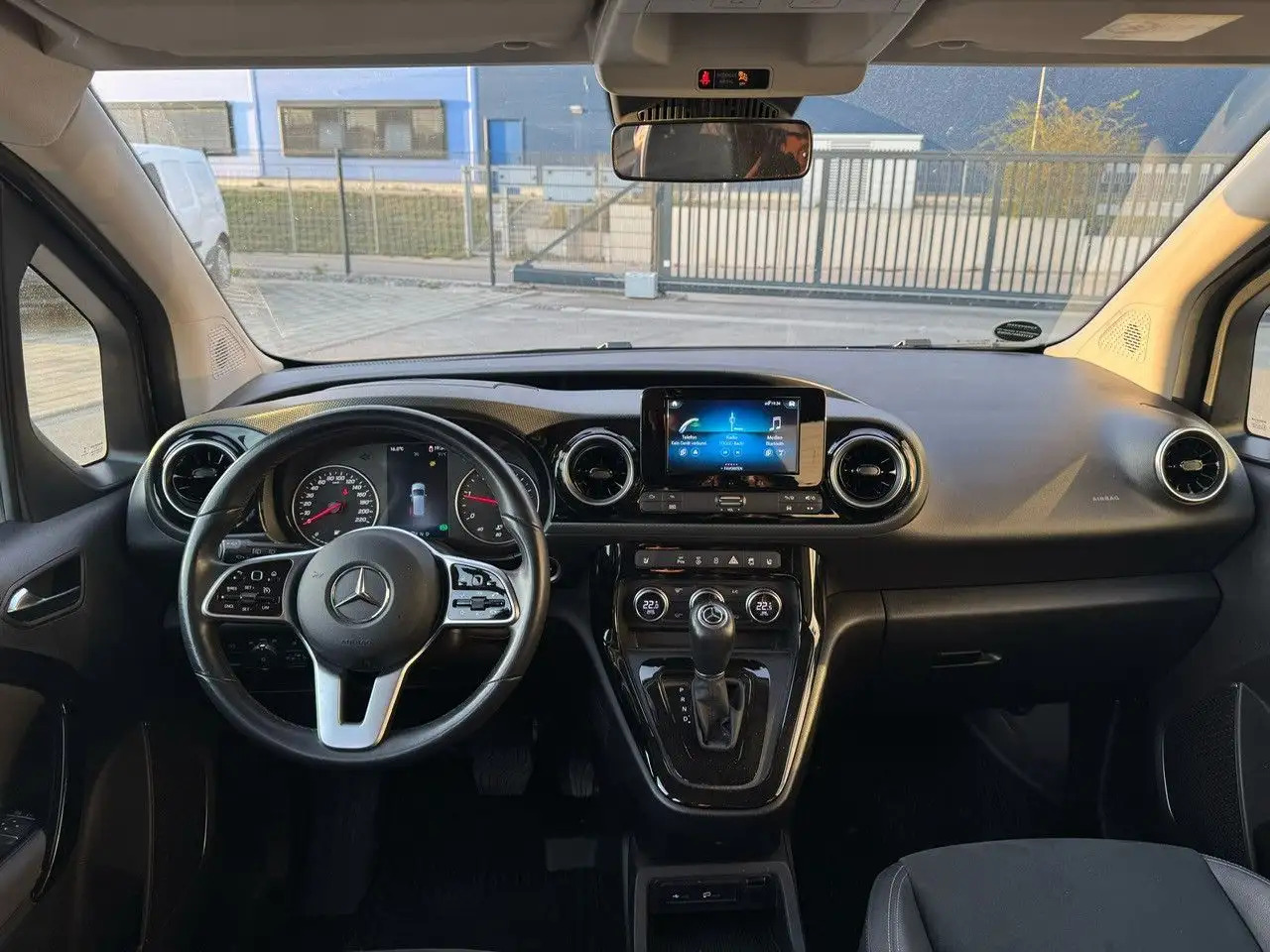 Mercedes-Benz T-Class T -Klasse 160 d standard - Veturë: foto 4 Mercedes-Benz T-Class T -Klasse 160 d standard - Veturë: foto 4