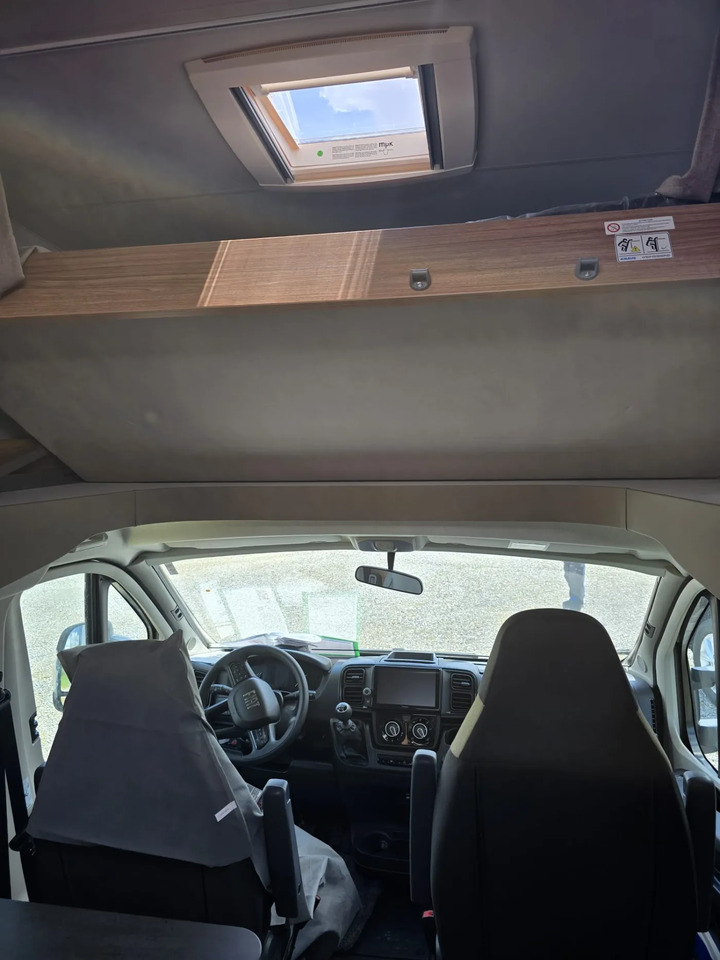 Weinsberg CaraHome 550 MG Aufbauklima., Markise, AHK - Kamper alcove: foto 5 Weinsberg CaraHome 550 MG Aufbauklima., Markise, AHK - Kamper alcove: foto 5