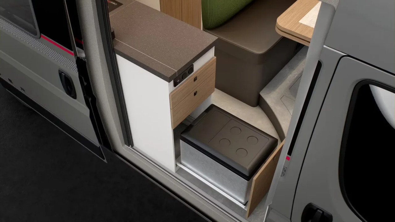 Wohnmobil Bürstner Papillon CV neues Modell - Furgon kampingu: foto 5 Wohnmobil Bürstner Papillon CV neues Modell - Furgon kampingu: foto 5