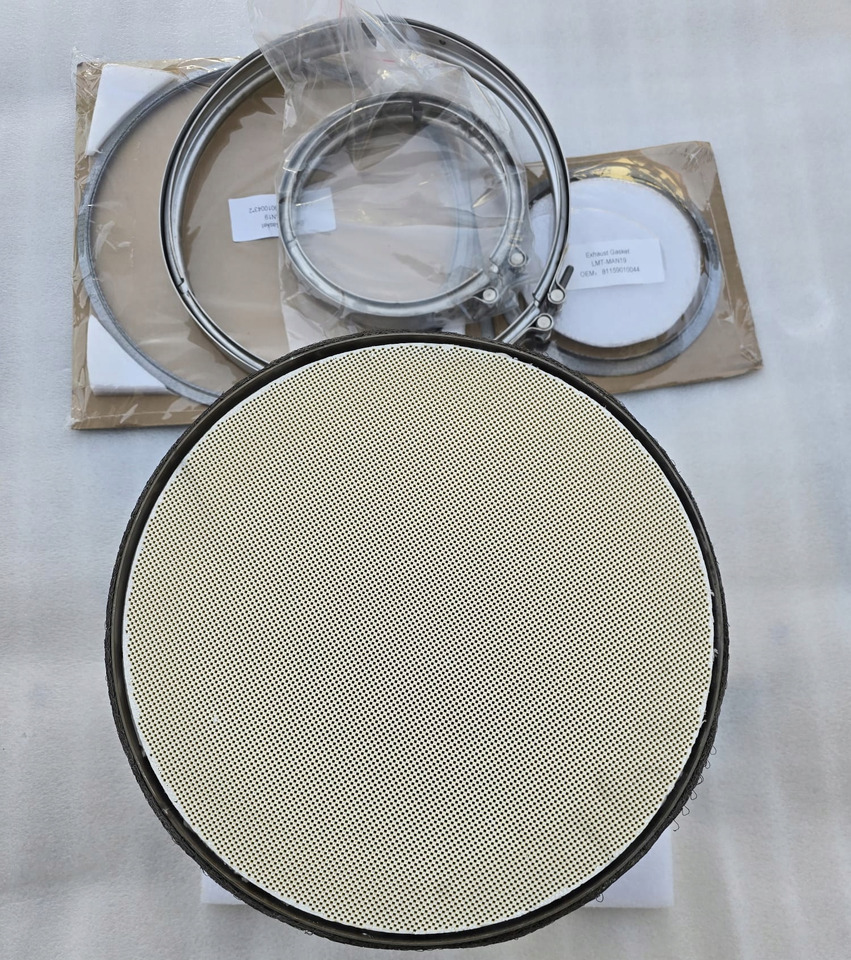 Nowy Wkład DPF MAN TGX Euro 6 + Zestaw uszczelek - Sistemi i shkarkimit për Kamioni: foto 3 Nowy Wkład DPF MAN TGX Euro 6 + Zestaw uszczelek - Sistemi i shkarkimit për Kamioni: foto 3