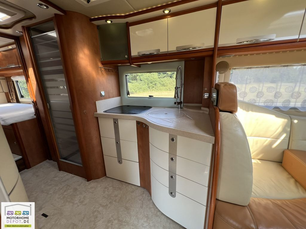 Kamper i integruar Carthago Liner 62 LE viele Extras - hohe Autarkie: foto 7 Kamper i integruar Carthago Liner 62 LE viele Extras - hohe Autarkie: foto 7