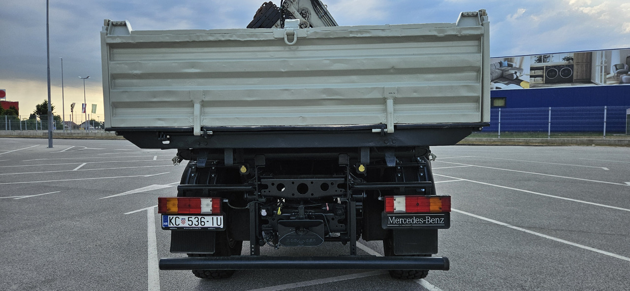 MERCEDES-BENZ Axor 1833 4x4 - Kamion me vinç: foto 5 MERCEDES-BENZ Axor 1833 4x4 - Kamion me vinç: foto 5
