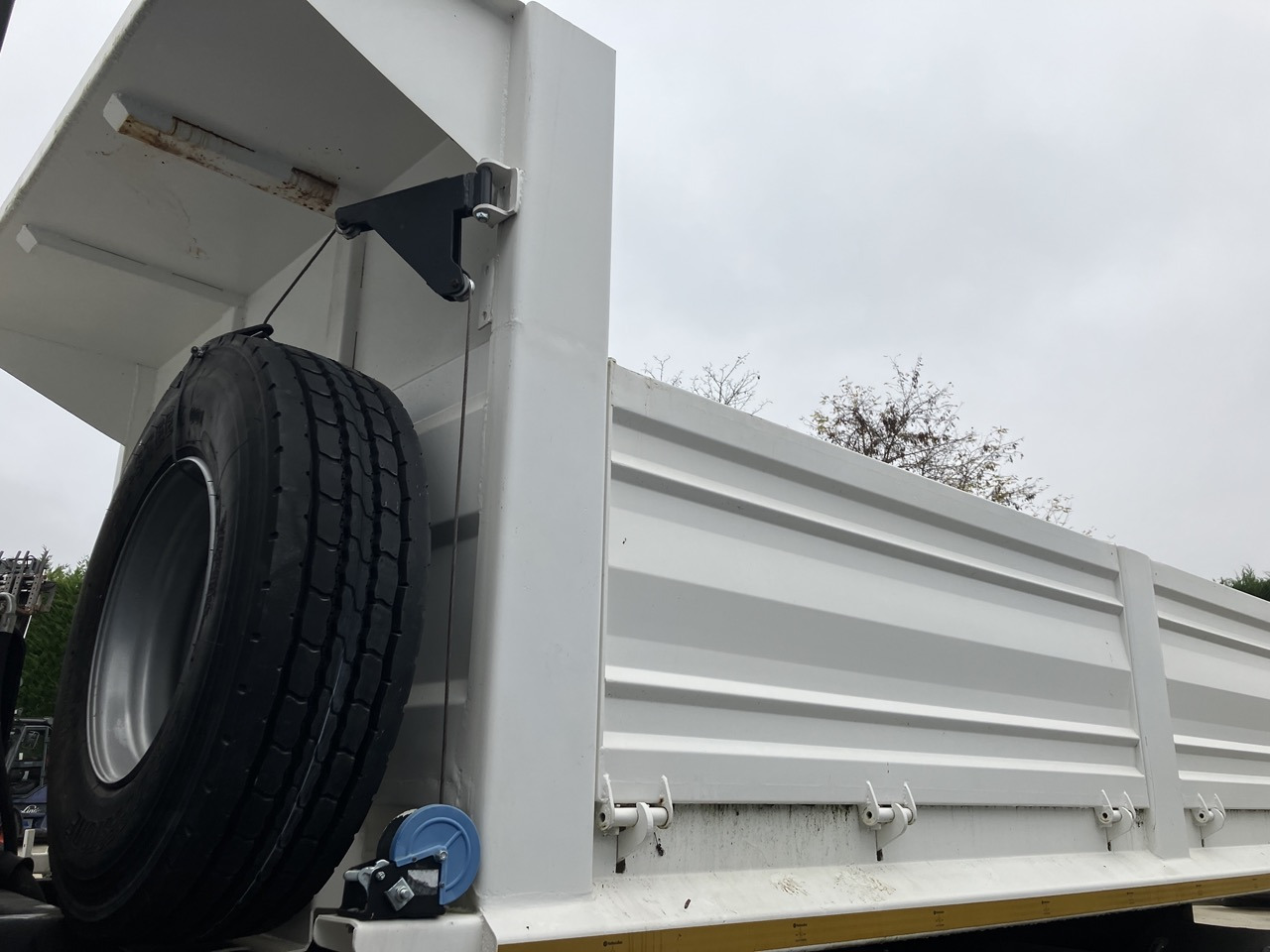 10m3 - Karroceri e kamionit vetëshkarkues: foto 4 10m3 - Karroceri e kamionit vetëshkarkues: foto 4