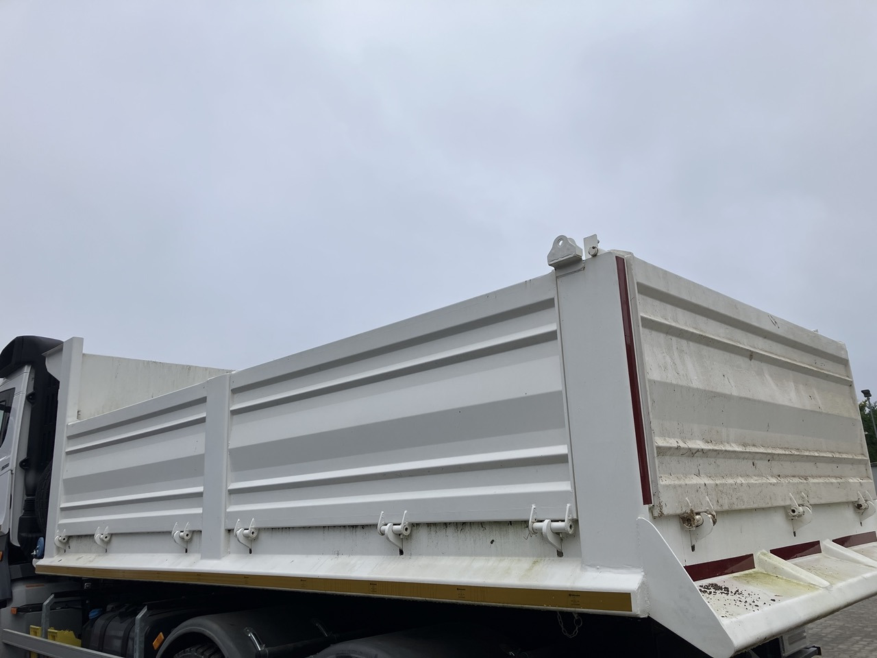 10m3 - Karroceri e kamionit vetëshkarkues: foto 1 10m3 - Karroceri e kamionit vetëshkarkues: foto 1