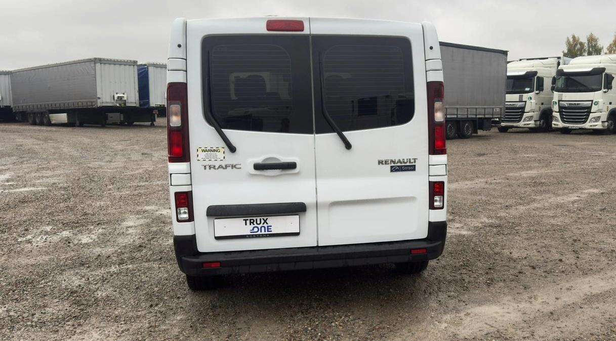 Renault Trafic - Minibus, Furgon pasagjerësh: foto 5 Renault Trafic - Minibus, Furgon pasagjerësh: foto 5