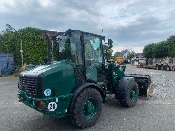 CAT 906 M - Fadrom me goma: foto 4 CAT 906 M - Fadrom me goma: foto 4