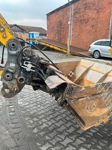 Komatsu PC210LC11 - Ekskavator me zinxhirë: foto 4 Komatsu PC210LC11 - Ekskavator me zinxhirë: foto 4