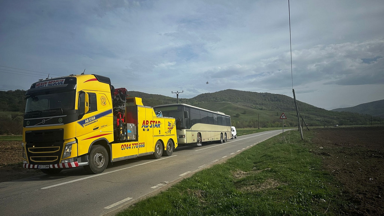 VOLVO FH500 - Kamion me vinç: foto 4 VOLVO FH500 - Kamion me vinç: foto 4