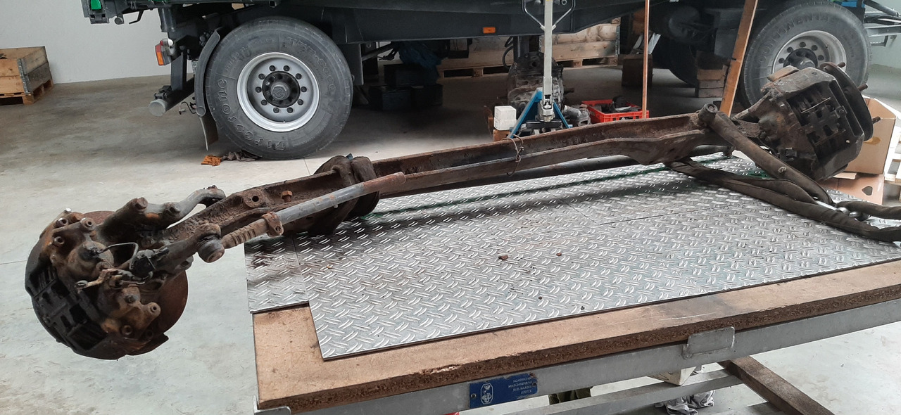 Gebrauchte DB 8.14, Vorderachse, Artikel - Nr. : 81.99999 - 9999 - Aksi i përparmë për Kamioni: foto 4 Gebrauchte DB 8.14, Vorderachse, Artikel - Nr. : 81.99999 - 9999 - Aksi i përparmë për Kamioni: foto 4