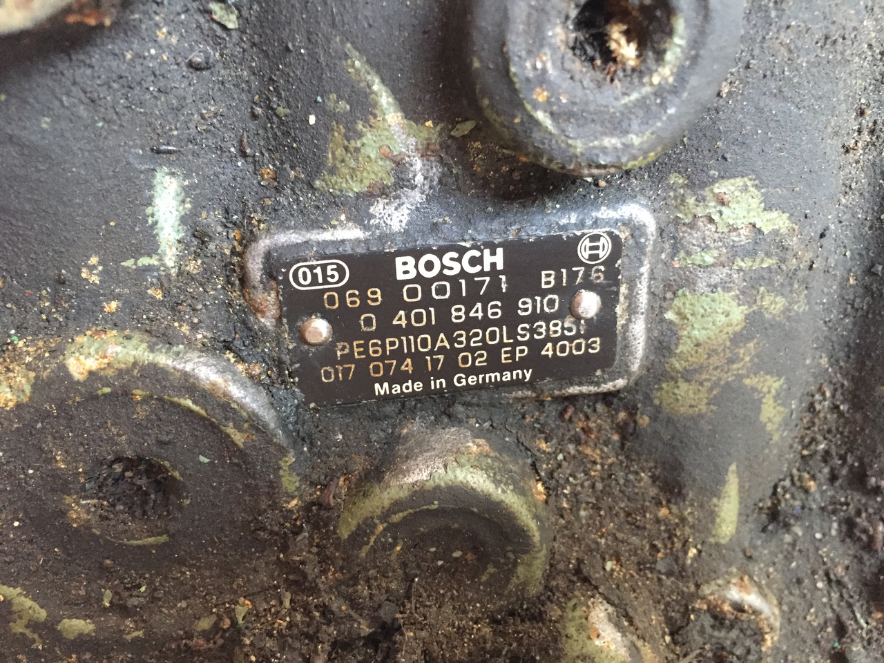 Gebrauchte Einspritzpumpe DB OM 441, Bosch - Nr. : 0 401 846 910 - Pompa e karburantit për Kamioni: foto 2 Gebrauchte Einspritzpumpe DB OM 441, Bosch - Nr. : 0 401 846 910 - Pompa e karburantit për Kamioni: foto 2