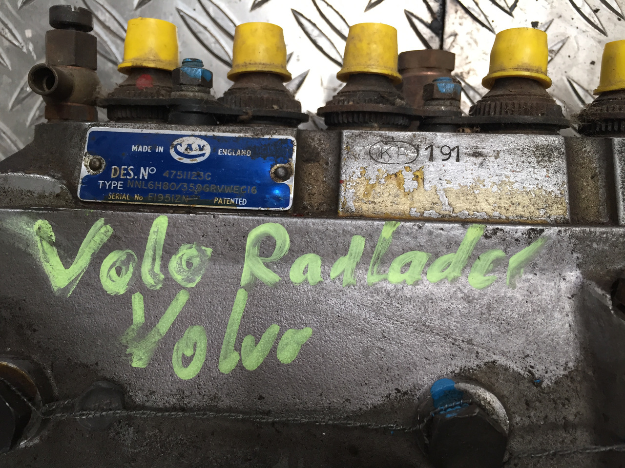 Gebrauchte Einspritzpumpe VOLVO Radlader, Typ : NNL6H80 / 359GRVWECI6 - Pompa e karburantit për Kamioni: foto 5 Gebrauchte Einspritzpumpe VOLVO Radlader, Typ : NNL6H80 / 359GRVWECI6 - Pompa e karburantit për Kamioni: foto 5