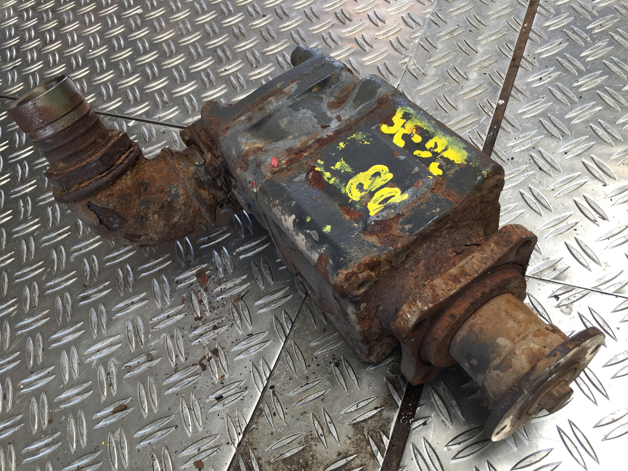 Gebrauchte Hydraulikpumpe, MB 36.35, Artikel-Nr. : SL 62 - Pompa hidraulike për Kamioni: foto 3 Gebrauchte Hydraulikpumpe, MB 36.35, Artikel-Nr. : SL 62 - Pompa hidraulike për Kamioni: foto 3