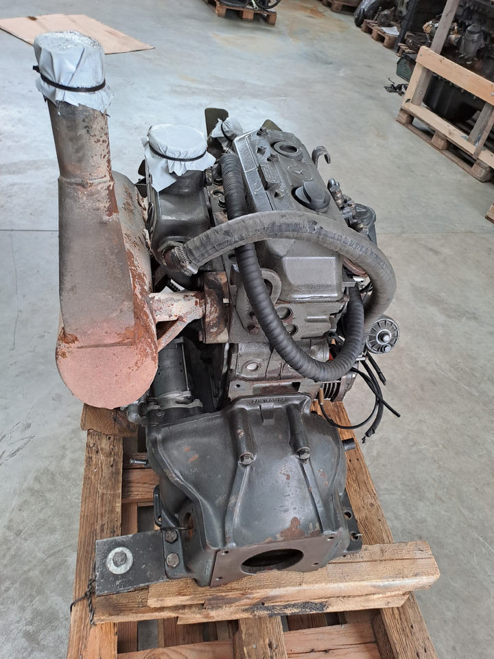 Gebrauchter Motor DB OM 364 - Motori për Kamioni: foto 4 Gebrauchter Motor DB OM 364 - Motori për Kamioni: foto 4