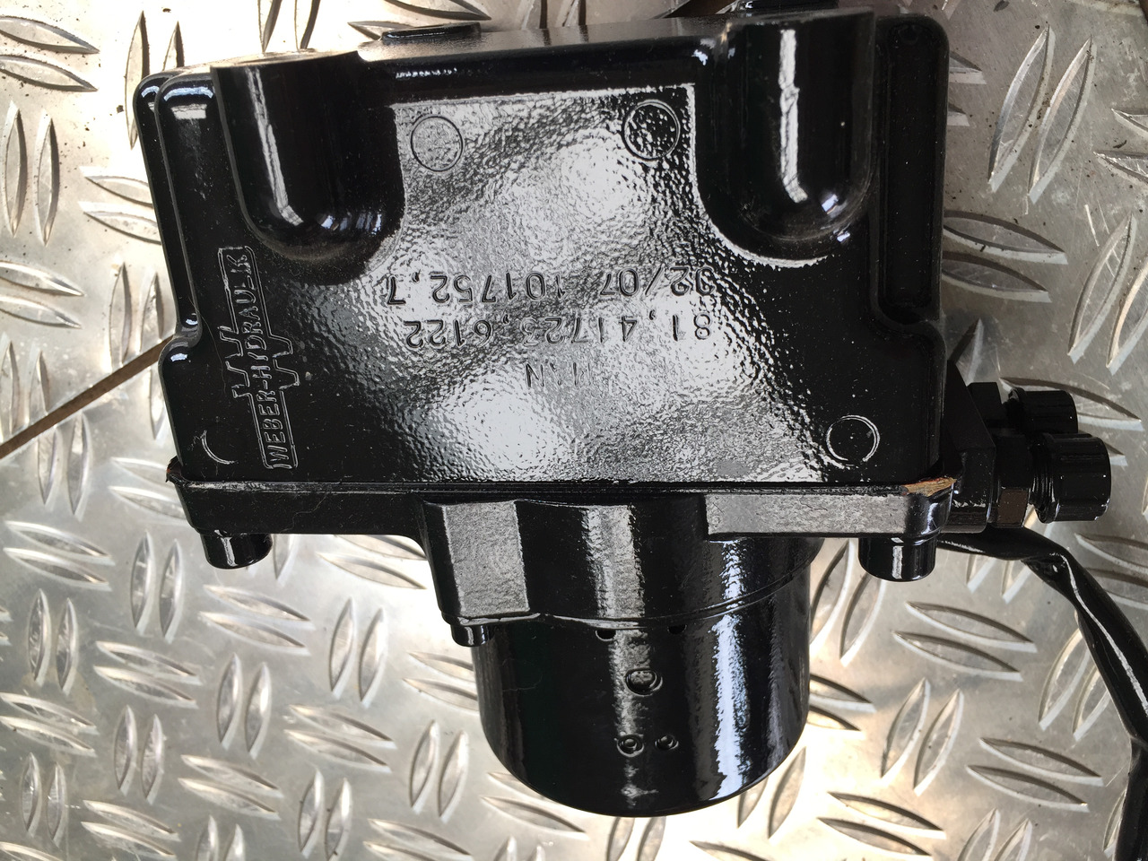 Neuwertige MAN TGA, TGS, TGX Hydraulikpumpe , Artikel - Nr. : 81.41723 - 6122 - Pompa hidraulike për Kamioni: foto 5 Neuwertige MAN TGA, TGS, TGX Hydraulikpumpe , Artikel - Nr. : 81.41723 - 6122 - Pompa hidraulike për Kamioni: foto 5