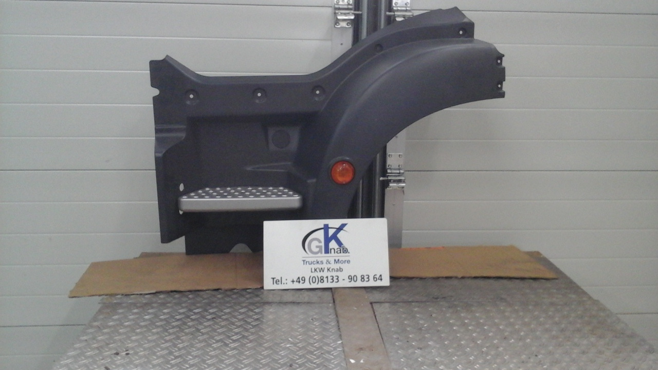 Neuwertiger MAN TGM / TG3 Einstiegkotflügel kurz, komplett, links Artikel - Nr.: 81.61520 - 0209 - Kutia e marsheve për Kamioni: foto 3 Neuwertiger MAN TGM / TG3 Einstiegkotflügel kurz, komplett, links Artikel - Nr.: 81.61520 - 0209 - Kutia e marsheve për Kamioni: foto 3