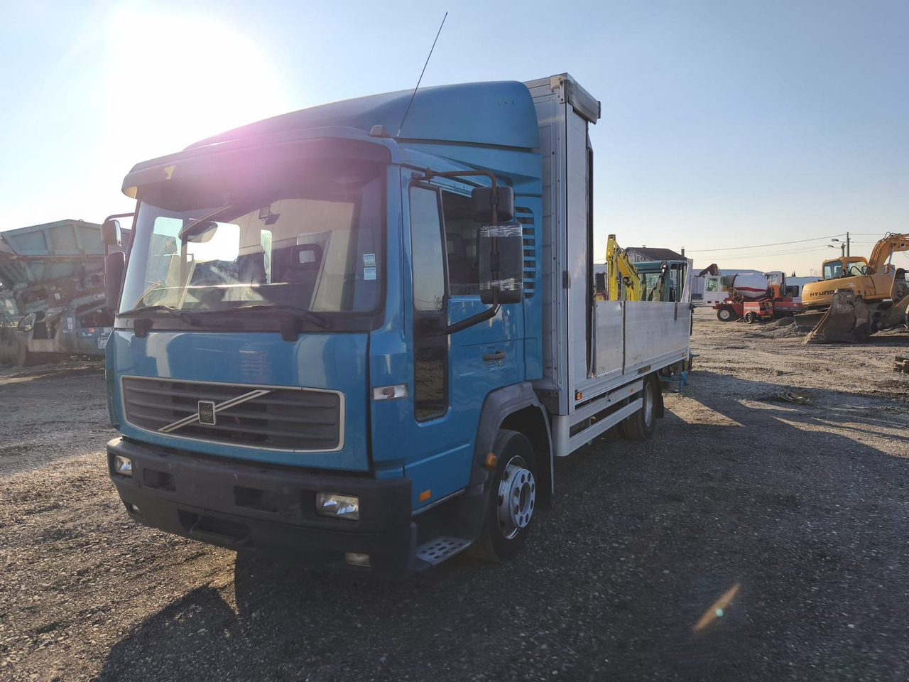 VOLVO FL 12 250, 2004 god. - Kamion me karroceri të hapur: foto 3 VOLVO FL 12 250, 2004 god. - Kamion me karroceri të hapur: foto 3