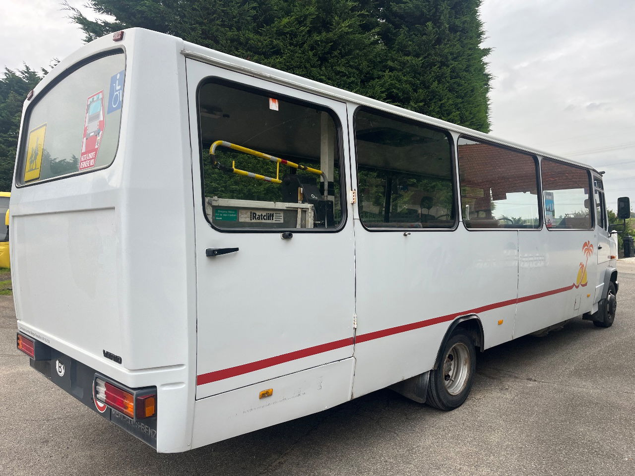 Mercedes-Benz Vario 814 Retarder - Autobus suburban: foto 2 Mercedes-Benz Vario 814 Retarder - Autobus suburban: foto 2