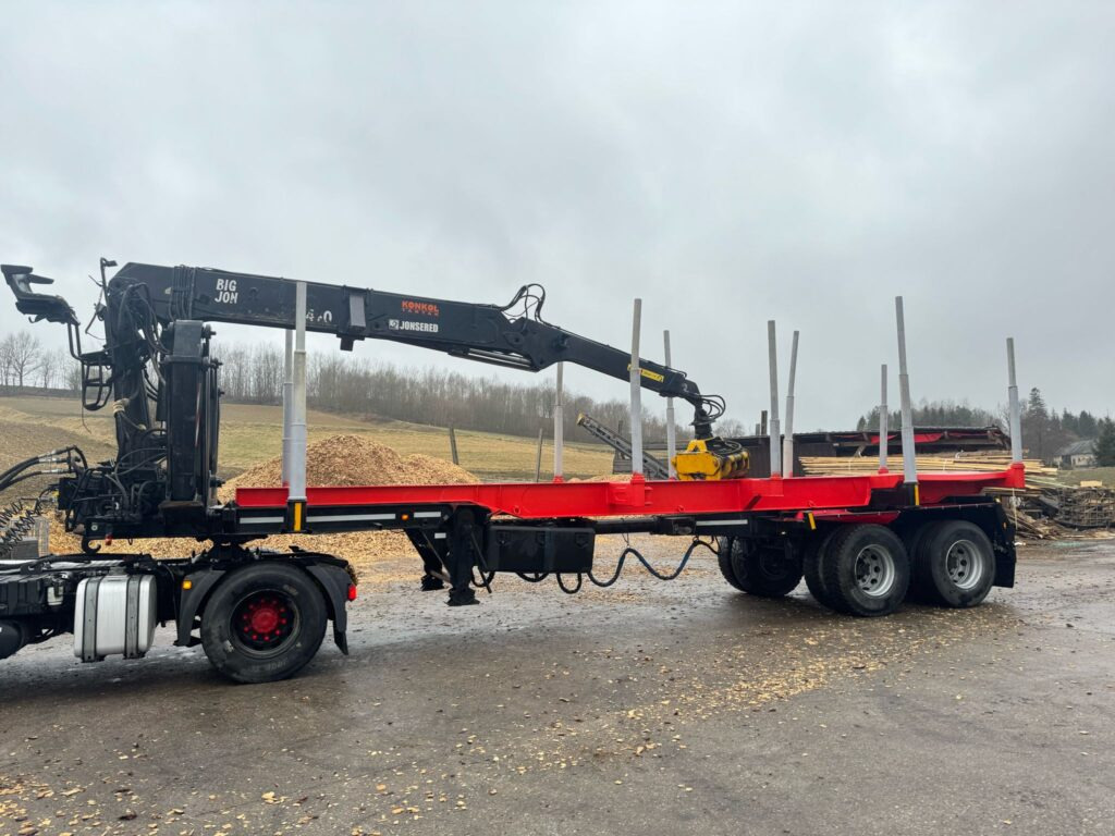 NACZEPA Z DŹWIGIEM DO DREWNA - Gjysem rimorkio për transport druri: foto 3 NACZEPA Z DŹWIGIEM DO DREWNA - Gjysem rimorkio për transport druri: foto 3