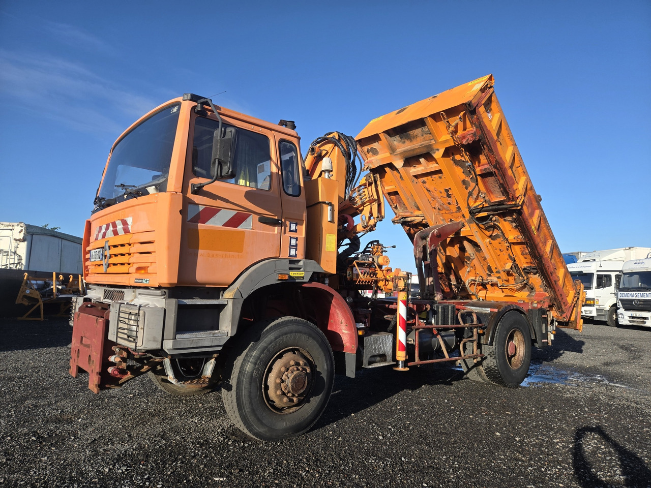 Renault G300 / 4x4 - Kamion vetëshkarkues, Kamion me vinç: foto 1 Renault G300 / 4x4 - Kamion vetëshkarkues, Kamion me vinç: foto 1