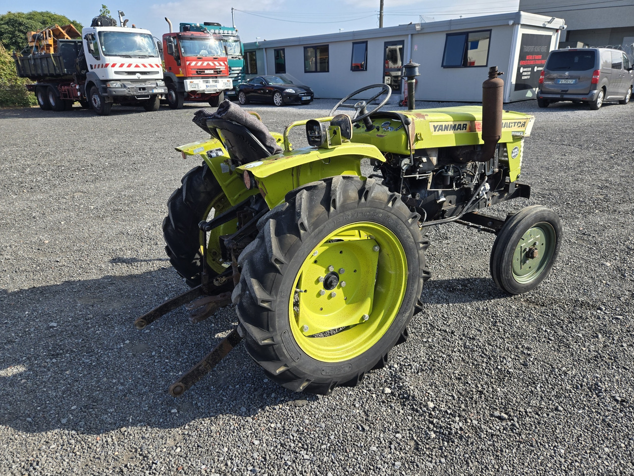Yanmar YM240 - Minitraktor: foto 5 Yanmar YM240 - Minitraktor: foto 5