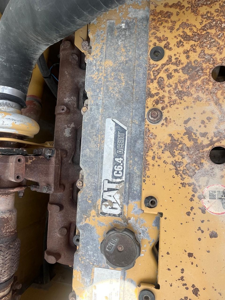 CATERPILLAR 323DL - Ekskavator me zinxhirë: foto 3 CATERPILLAR 323DL - Ekskavator me zinxhirë: foto 3