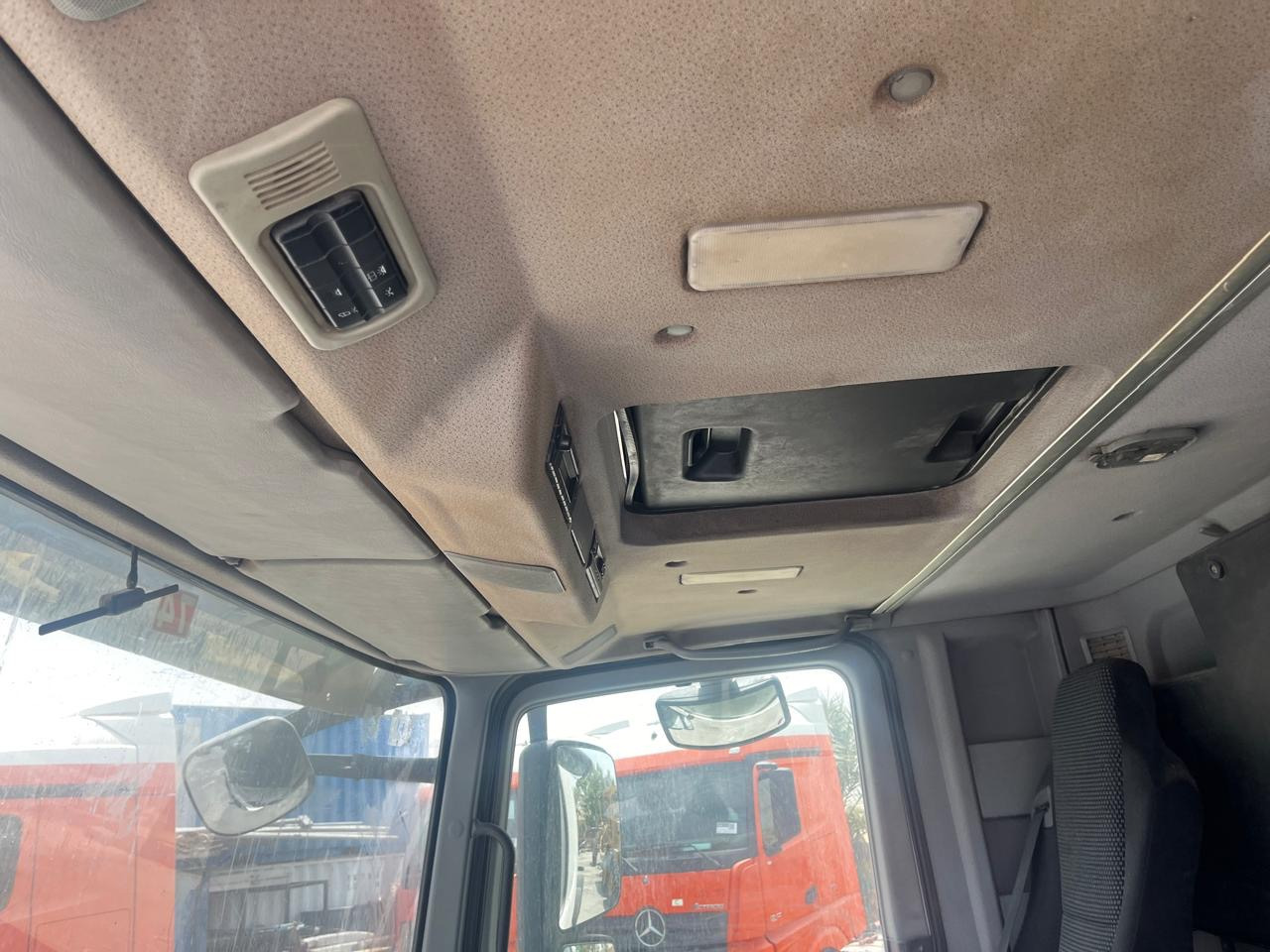 MERCEDES-BENZ Actros 3340 - Kamion kabinë-shasi: foto 5 MERCEDES-BENZ Actros 3340 - Kamion kabinë-shasi: foto 5