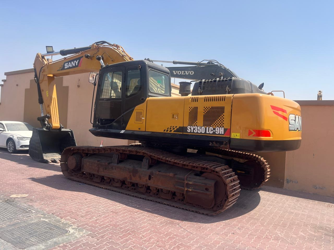 SANY SY350 LC-9H - Ekskavator me zinxhirë: foto 1 SANY SY350 LC-9H - Ekskavator me zinxhirë: foto 1