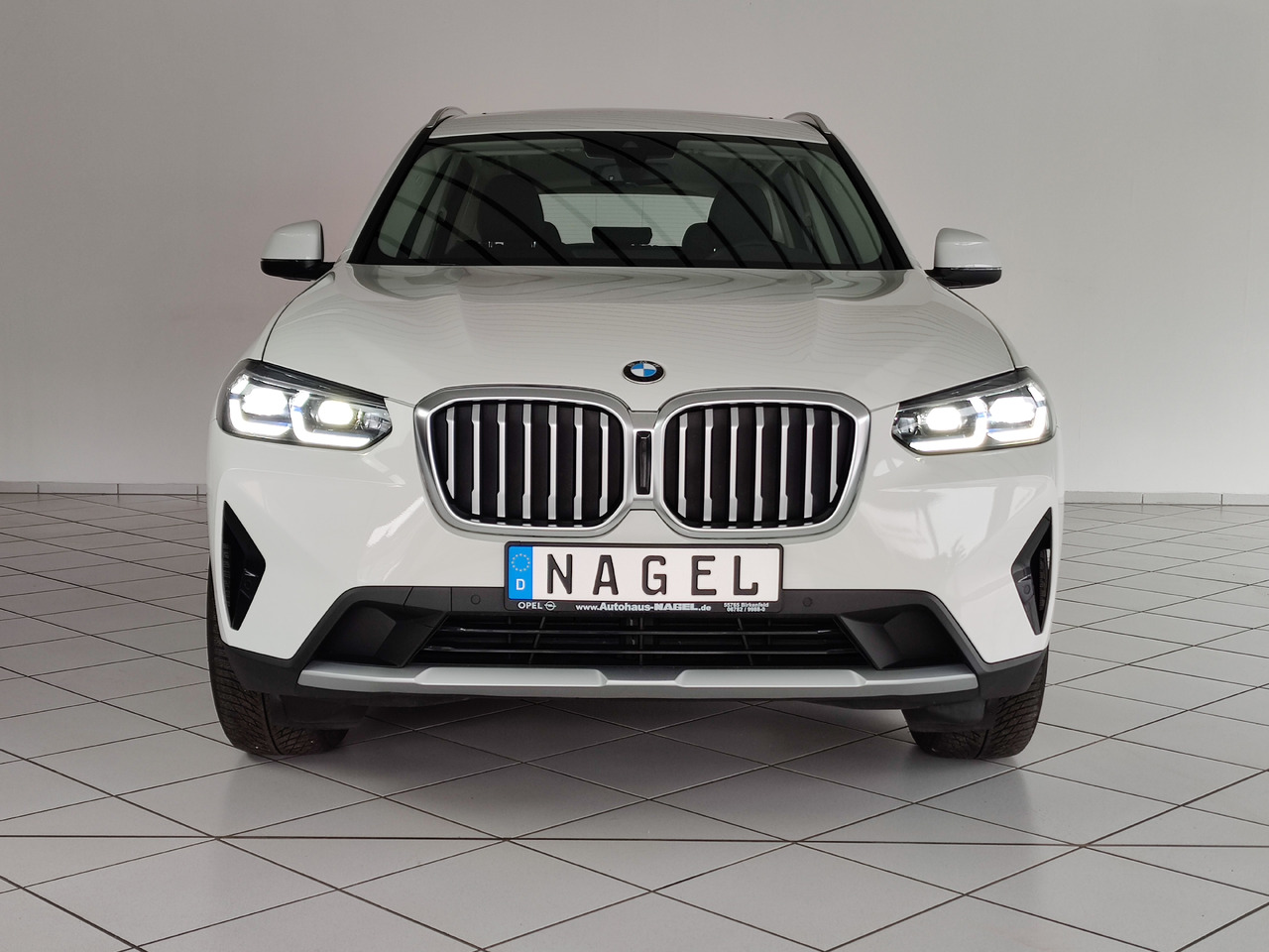 BMW X3 xDrive 30 i Live-Cockpit DAB Leder HiFi Headup - SUV: foto 4 BMW X3 xDrive 30 i Live-Cockpit DAB Leder HiFi Headup - SUV: foto 4