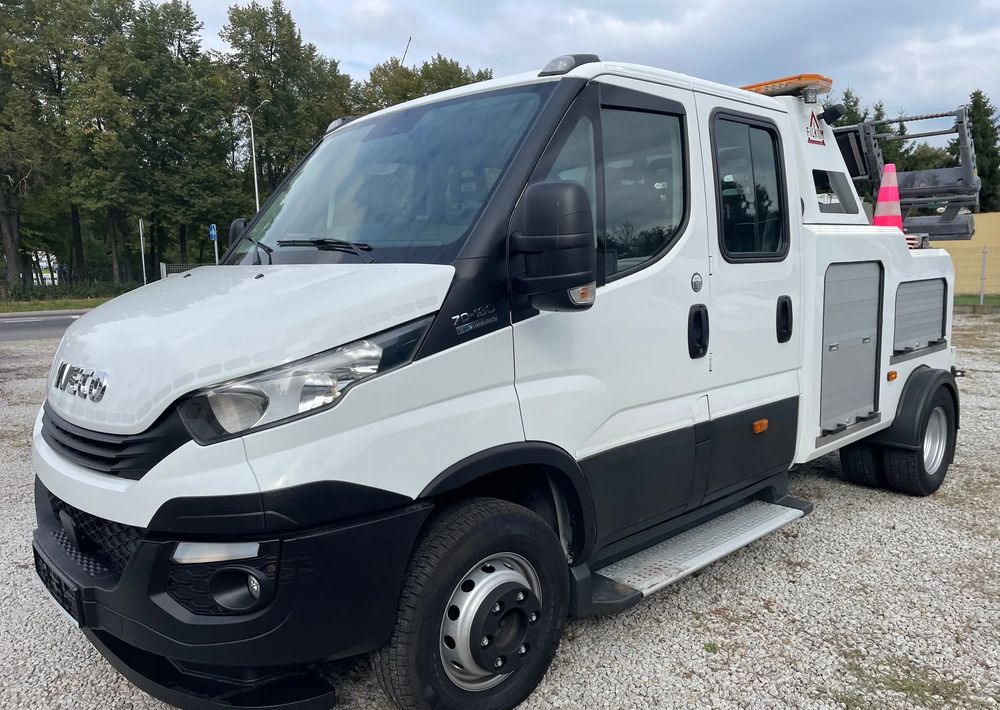 Iveco Daily 70C18 Hi-Matic Pomoc drogowa Holownik 2019r - Karrotrec: foto 1 Iveco Daily 70C18 Hi-Matic Pomoc drogowa Holownik 2019r - Karrotrec: foto 1